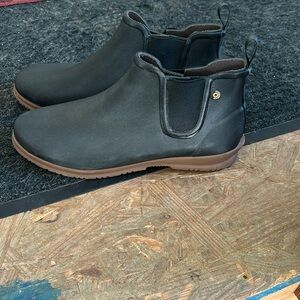 Bogs booties